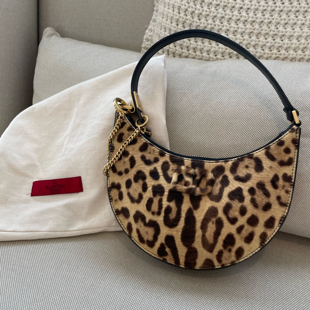 Valentino VLOGO genuine calf hair Leopard Print -looking to trade Open to offers - Picture 3 of 15